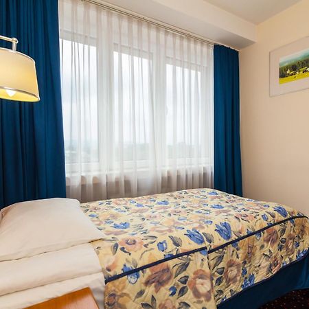 Hotel Beskid Nowy Sącz Habitación foto